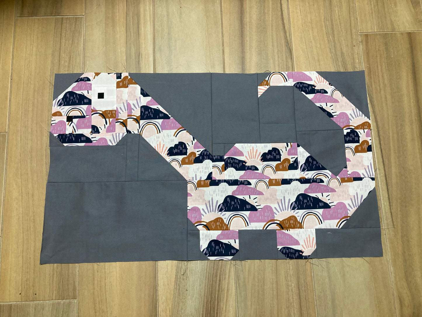 Brontosaurus Quilt Pattern - April 2024