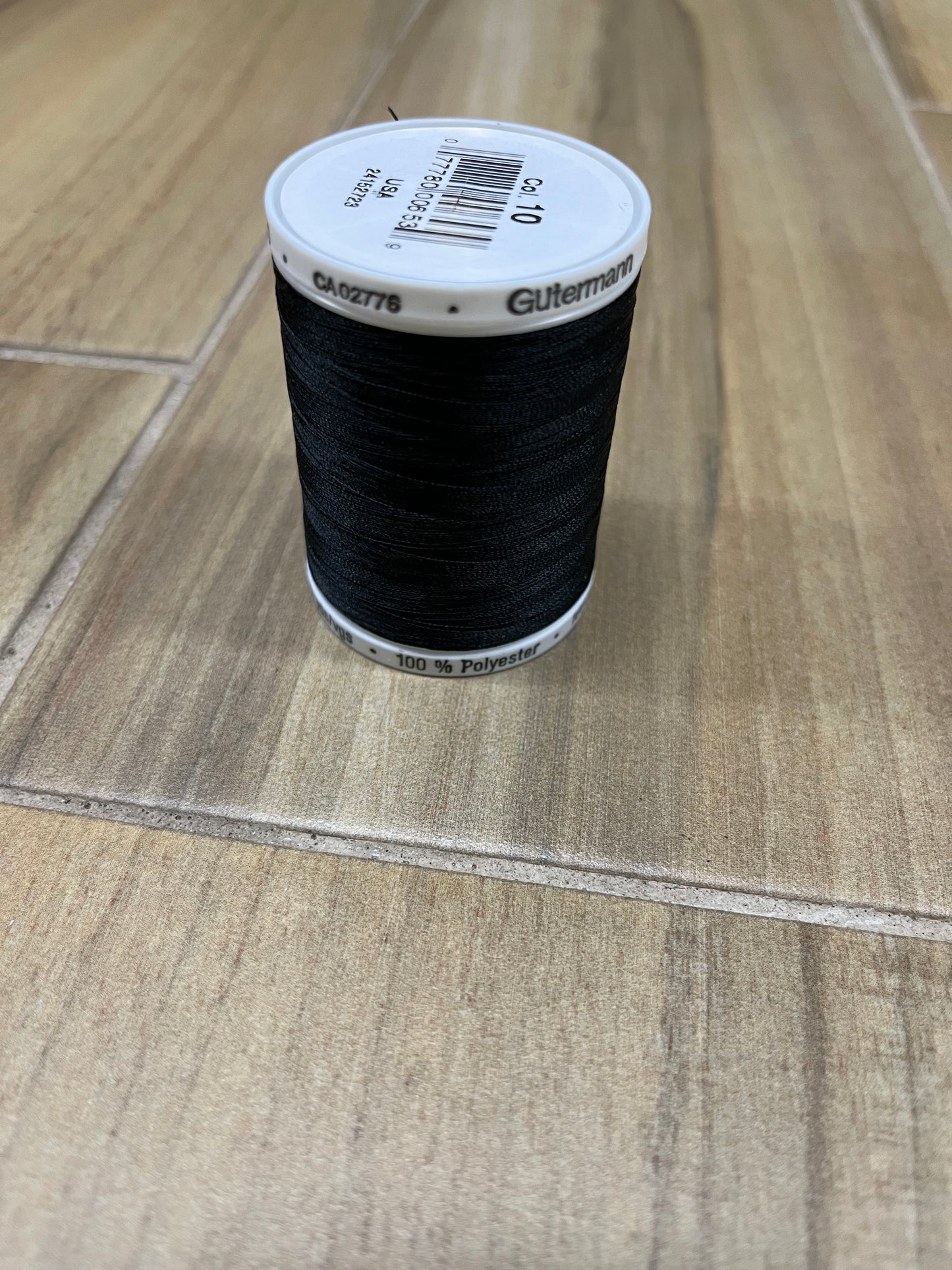 Guterman Black Polyester Thread 1000m